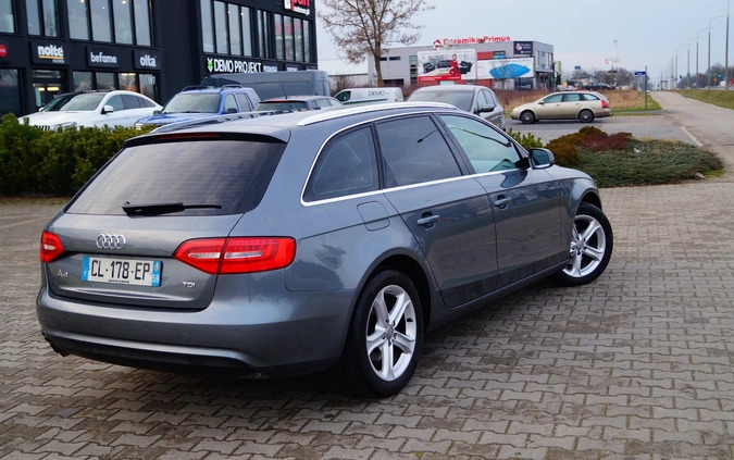 Audi A4 cena 38900 przebieg: 271000, rok produkcji 2012 z Sierpc małe 254